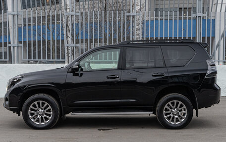 Toyota Land Cruiser Prado 150 рестайлинг 2, 2016 год, 3 800 000 рублей, 2 фотография