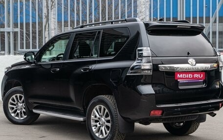 Toyota Land Cruiser Prado 150 рестайлинг 2, 2016 год, 3 800 000 рублей, 3 фотография