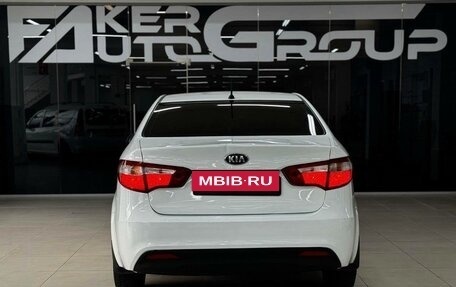 KIA Rio III рестайлинг, 2013 год, 800 000 рублей, 8 фотография