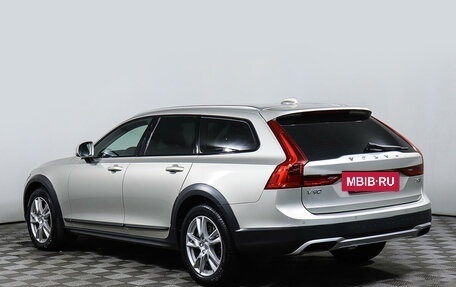 Volvo V90 Cross Country I рестайлинг, 2018 год, 3 398 000 рублей, 7 фотография