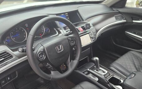 Honda Crosstour I рестайлинг, 2013 год, 2 100 000 рублей, 18 фотография