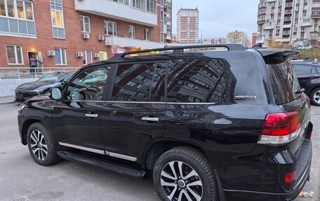 Toyota Land Cruiser 200, 2018 год, 7 700 000 рублей, 4 фотография