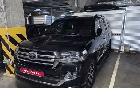 Toyota Land Cruiser 200, 2018 год, 7 700 000 рублей, 14 фотография