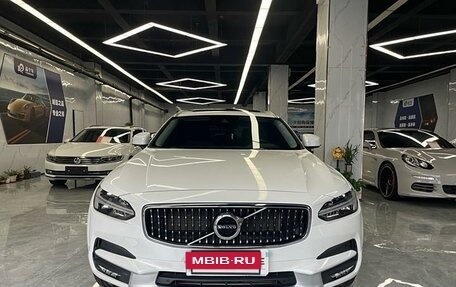 Volvo V90 Cross Country I рестайлинг, 2020 год, 4 065 000 рублей, 7 фотография