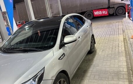 KIA Rio III рестайлинг, 2013 год, 570 000 рублей, 2 фотография