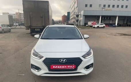 Hyundai Solaris II рестайлинг, 2019 год, 1 100 000 рублей, 3 фотография