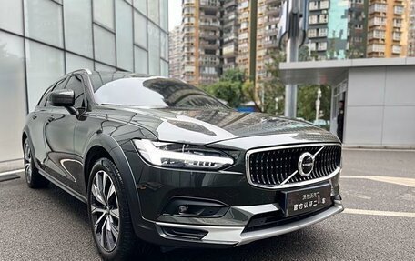 Volvo V90 Cross Country I рестайлинг, 2021 год, 4 295 000 рублей, 5 фотография