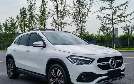 Mercedes-Benz GLA, 2021 год, 2 800 900 рублей, 4 фотография