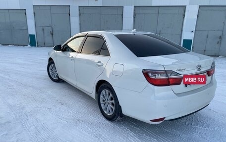 Toyota Camry, 2017 год, 2 830 000 рублей, 11 фотография