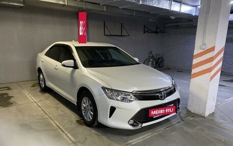 Toyota Camry, 2017 год, 2 830 000 рублей, 12 фотография