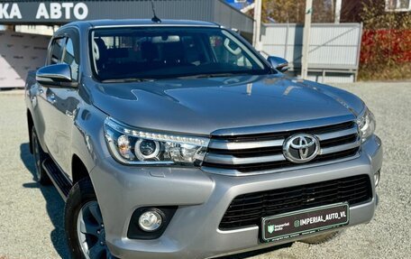 Toyota Hilux VIII, 2017 год, 3 250 000 рублей, 2 фотография