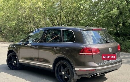 Volkswagen Touareg III, 2015 год, 2 222 222 рублей, 5 фотография