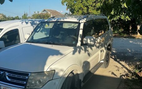 Mitsubishi Pajero IV, 2011 год, 2 150 000 рублей, 2 фотография