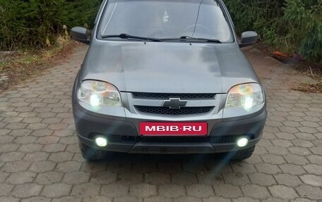 Chevrolet Niva I рестайлинг, 2013 год, 650 000 рублей, 2 фотография