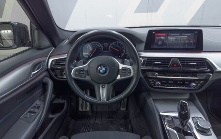 BMW 5 серия, 2018 год, 4 650 000 рублей, 32 фотография