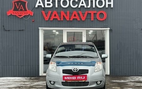 Toyota Yaris III рестайлинг, 2008 год, 670 000 рублей, 2 фотография