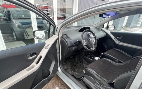 Toyota Yaris III рестайлинг, 2008 год, 670 000 рублей, 9 фотография