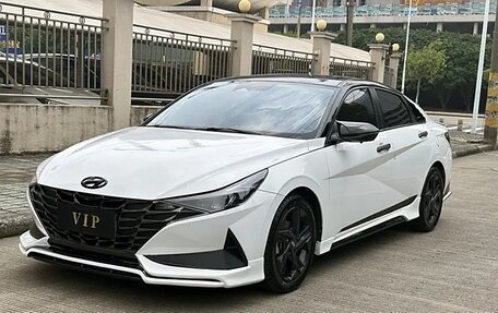 Hyundai Elantra, 2021 год, 1 375 000 рублей, 1 фотография