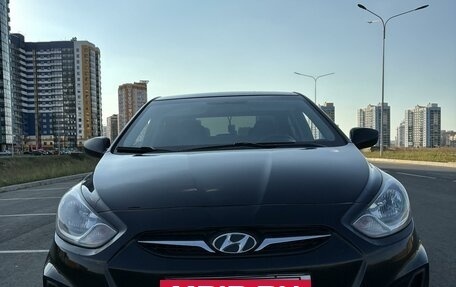 Hyundai Solaris II рестайлинг, 2011 год, 690 000 рублей, 4 фотография