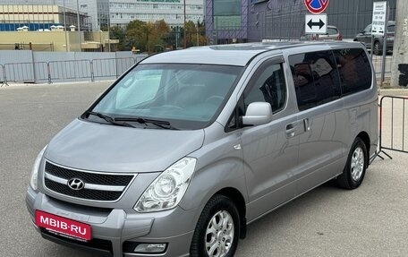 Hyundai Grand Starex Grand Starex I рестайлинг 2, 2011 год, 1 847 000 рублей, 12 фотография