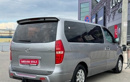 Hyundai Grand Starex Grand Starex I рестайлинг 2, 2011 год, 1 847 000 рублей, 24 фотография