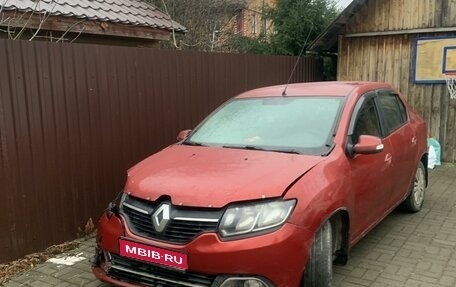 Renault Logan II, 2015 год, 299 000 рублей, 1 фотография