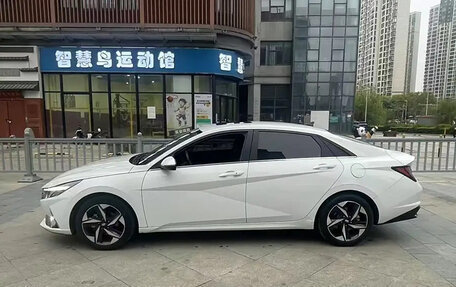 Hyundai Elantra, 2020 год, 1 270 000 рублей, 4 фотография