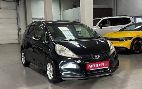 Honda Fit III, 2013 год, 895 000 рублей, 7 фотография