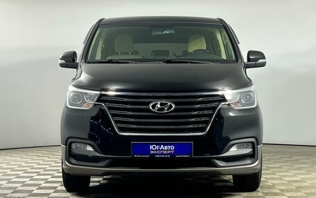 Hyundai H-1 II рестайлинг, 2019 год, 3 089 000 рублей, 2 фотография