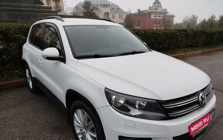 Volkswagen Tiguan I, 2015 год, 1 550 000 рублей, 2 фотография