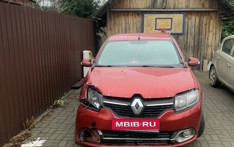 Renault Logan II, 2015 год, 299 000 рублей, 2 фотография