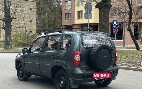 Chevrolet Niva I рестайлинг, 2011 год, 535 000 рублей, 3 фотография