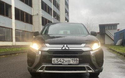 Mitsubishi Outlander III рестайлинг 3, 2019 год, 2 279 000 рублей, 1 фотография