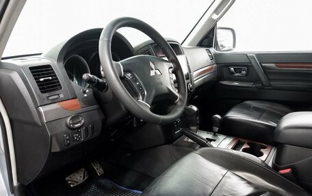 Mitsubishi Pajero IV, 2008 год, 1 915 000 рублей, 16 фотография