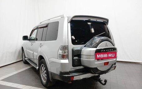 Mitsubishi Pajero IV, 2008 год, 1 915 000 рублей, 7 фотография