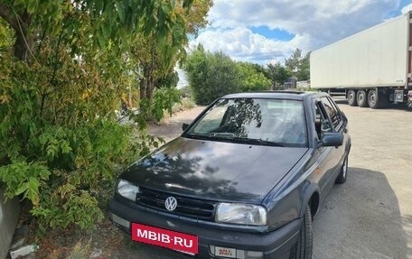 Volkswagen Vento, 1992 год, 250 000 рублей, 6 фотография