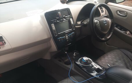 Nissan Leaf I, 2012 год, 1 200 000 рублей, 2 фотография