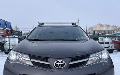 Toyota RAV4, 2015 год, 2 350 000 рублей, 2 фотография