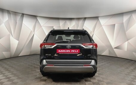 Toyota RAV4, 2021 год, 3 598 000 рублей, 8 фотография