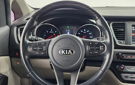 KIA Carnival III, 2020 год, 2 750 000 рублей, 7 фотография