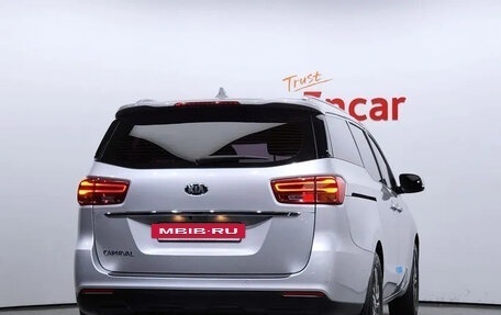 KIA Carnival III, 2020 год, 2 750 000 рублей, 4 фотография