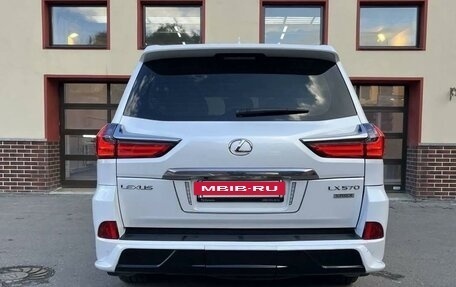 Lexus LX III, 2019 год, 10 000 000 рублей, 3 фотография