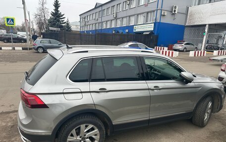 Volkswagen Tiguan II, 2021 год, 3 600 000 рублей, 4 фотография