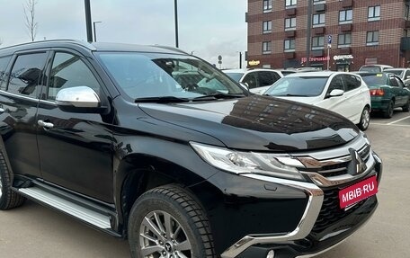 Mitsubishi Pajero Sport III рестайлинг, 2017 год, 2 900 000 рублей, 5 фотография