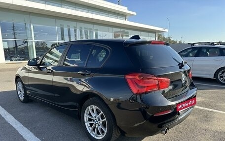 BMW 1 серия, 2018 год, 2 600 000 рублей, 6 фотография