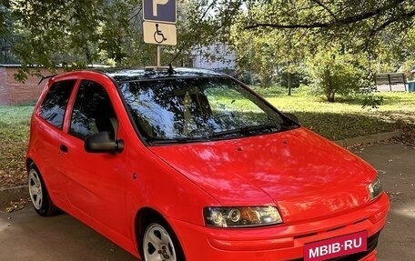 Fiat Punto III Punto Evo рестайлинг, 2000 год, 240 000 рублей, 1 фотография