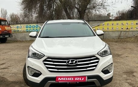 Hyundai Santa Fe III рестайлинг, 2014 год, 2 330 000 рублей, 2 фотография