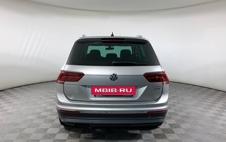 Volkswagen Tiguan II, 2017 год, 2 749 000 рублей, 6 фотография