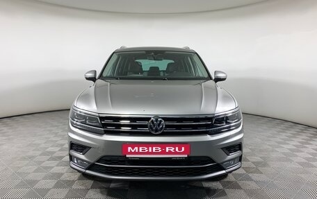 Volkswagen Tiguan II, 2017 год, 2 749 000 рублей, 2 фотография