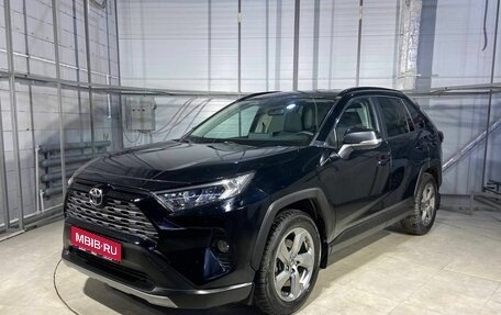 Toyota RAV4, 2019 год, 2 999 000 рублей, 1 фотография